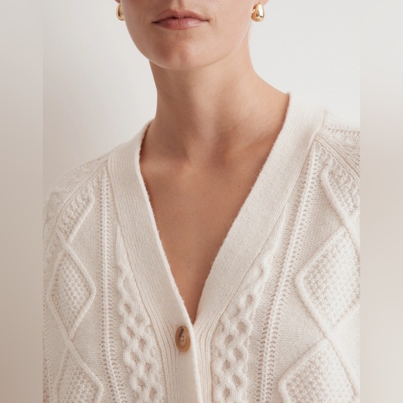 Madewell Cable-Knit Cropped Cardigan in Antique Cream - Picture 5 of 10
